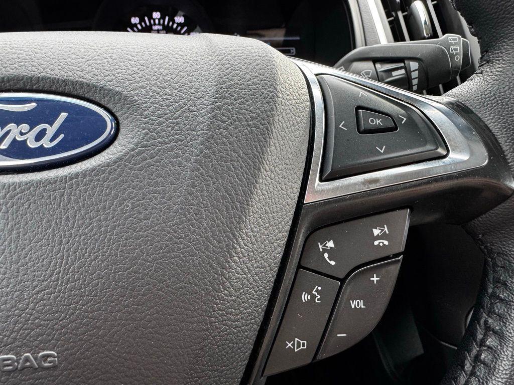 used 2024 Ford Edge car, priced at $28,399