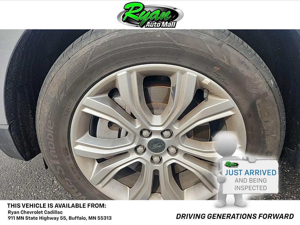 used 2024 Ford Edge car, priced at $28,399