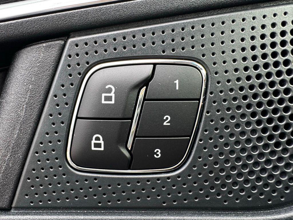 used 2024 Ford Edge car, priced at $28,399