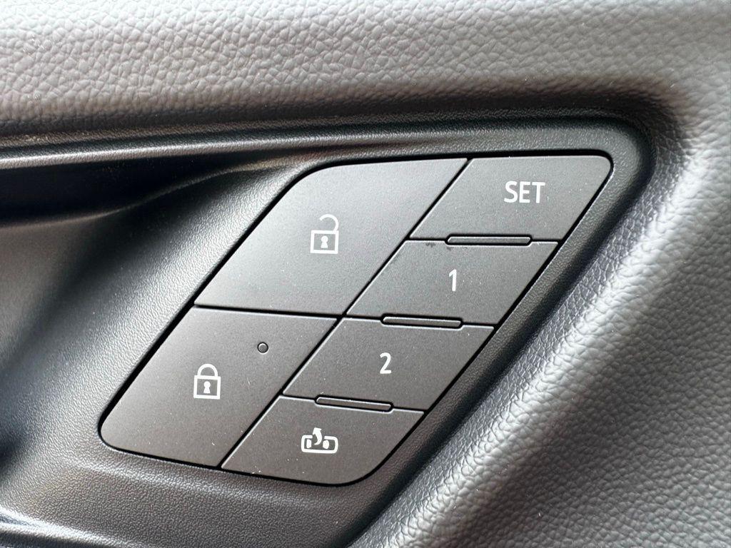 new 2026 Chevrolet Equinox car, priced at $35,340
