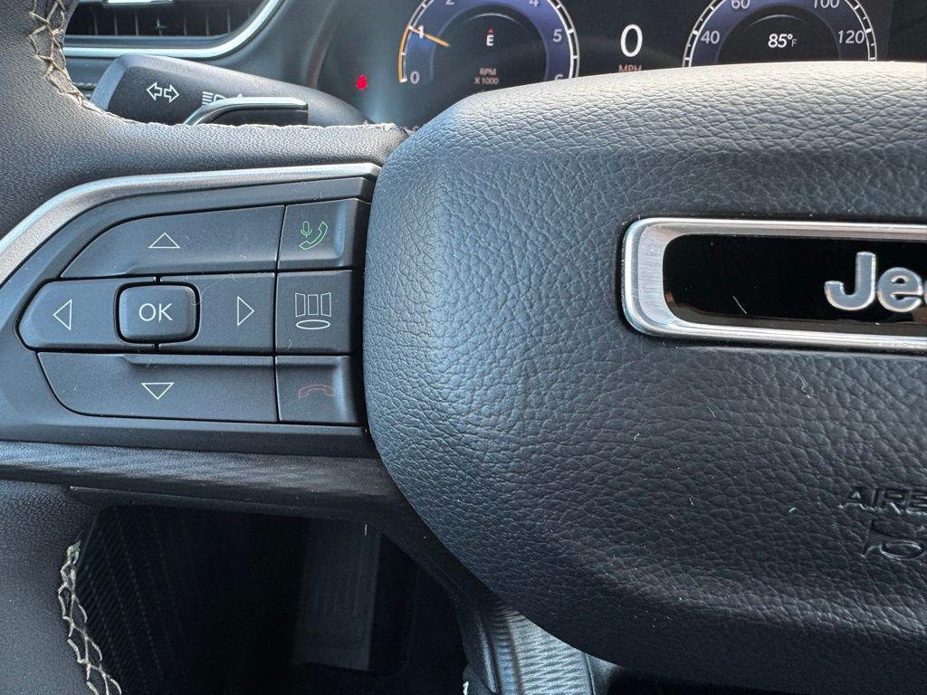 used 2024 Jeep Grand Cherokee car, priced at $30,699