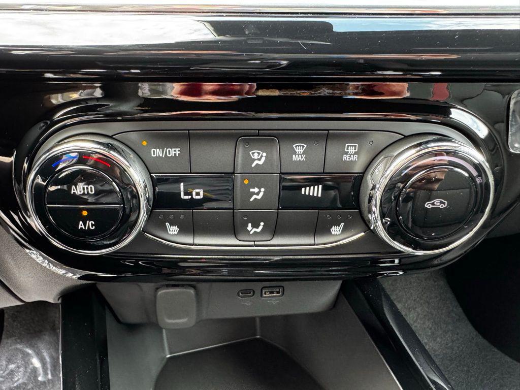new 2025 Chevrolet Trax car, priced at $24,895