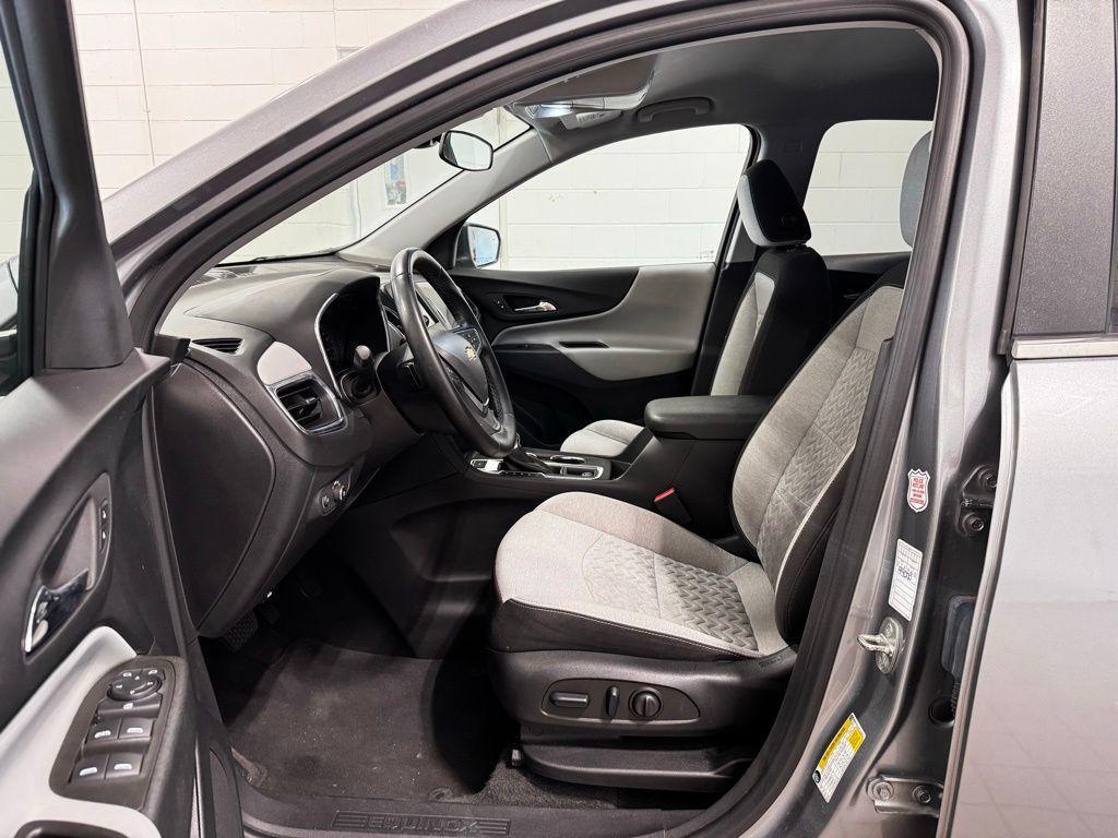 used 2024 Chevrolet Equinox car, priced at $21,099