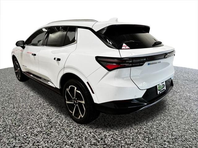 new 2025 Chevrolet Equinox EV car, priced at $35,890