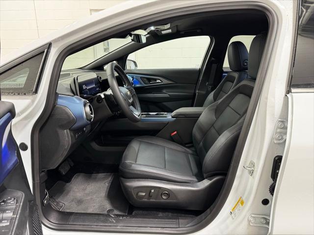 new 2025 Chevrolet Equinox EV car, priced at $35,890