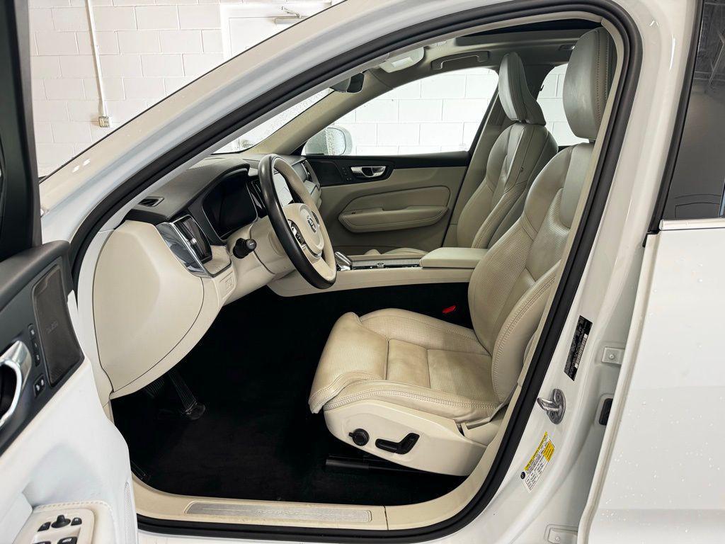 used 2023 Volvo XC60 Recharge Plug-In Hybrid car, priced at $38,997