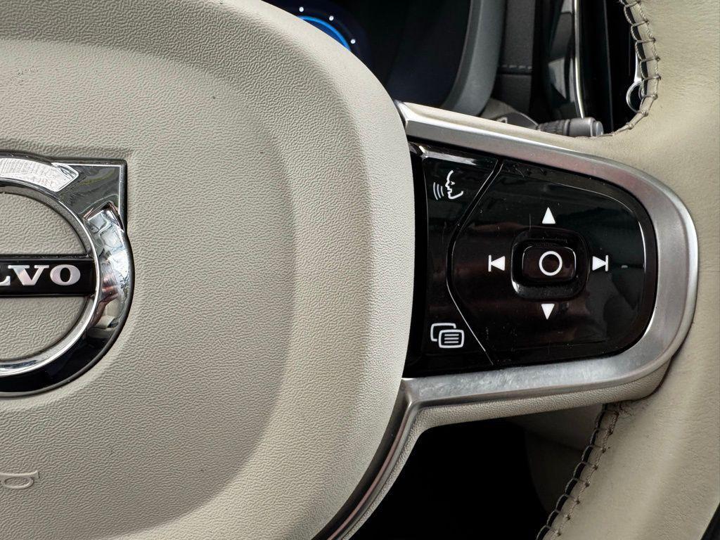 used 2023 Volvo XC60 Recharge Plug-In Hybrid car, priced at $38,997