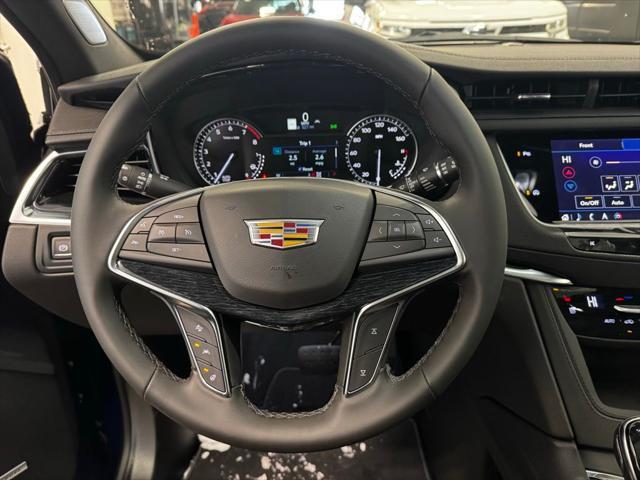 new 2025 Cadillac XT5 car, priced at $55,890
