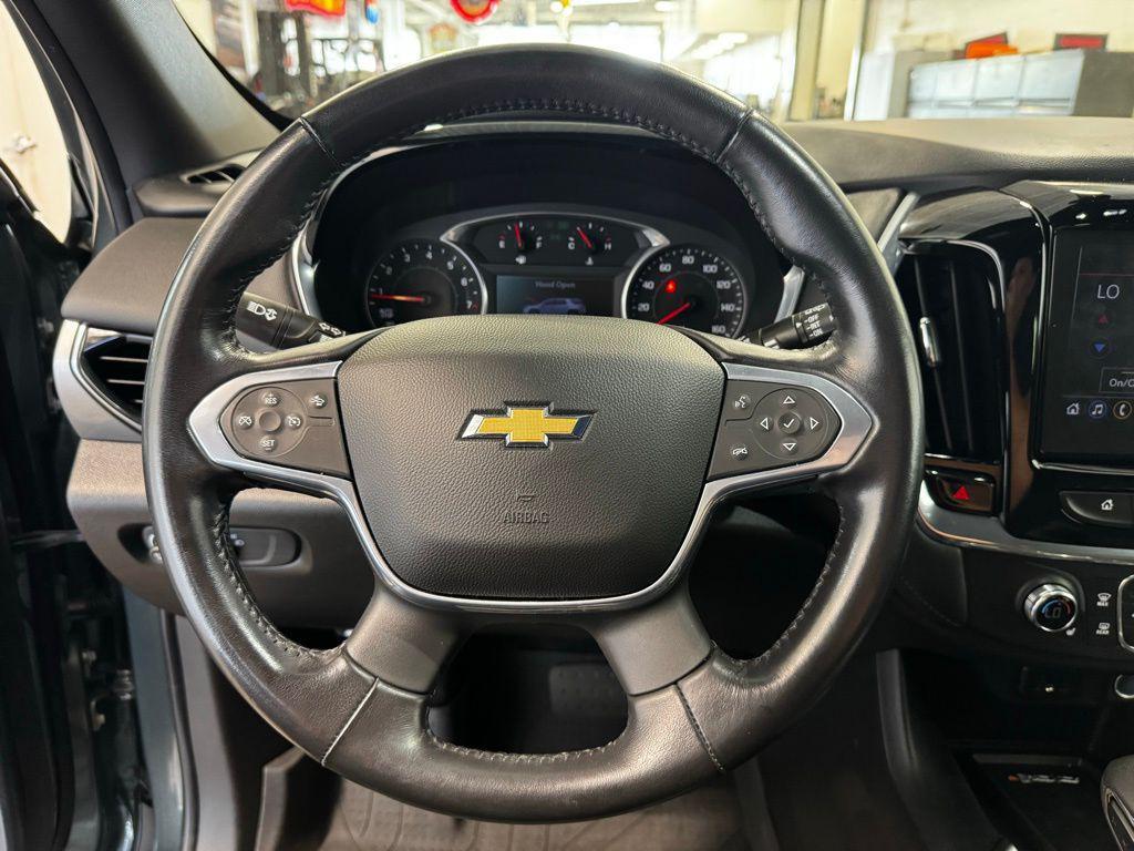 used 2022 Chevrolet Traverse car, priced at $28,599