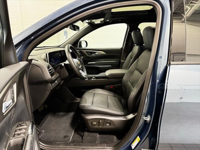 new 2025 Chevrolet Traverse car, priced at $45,995