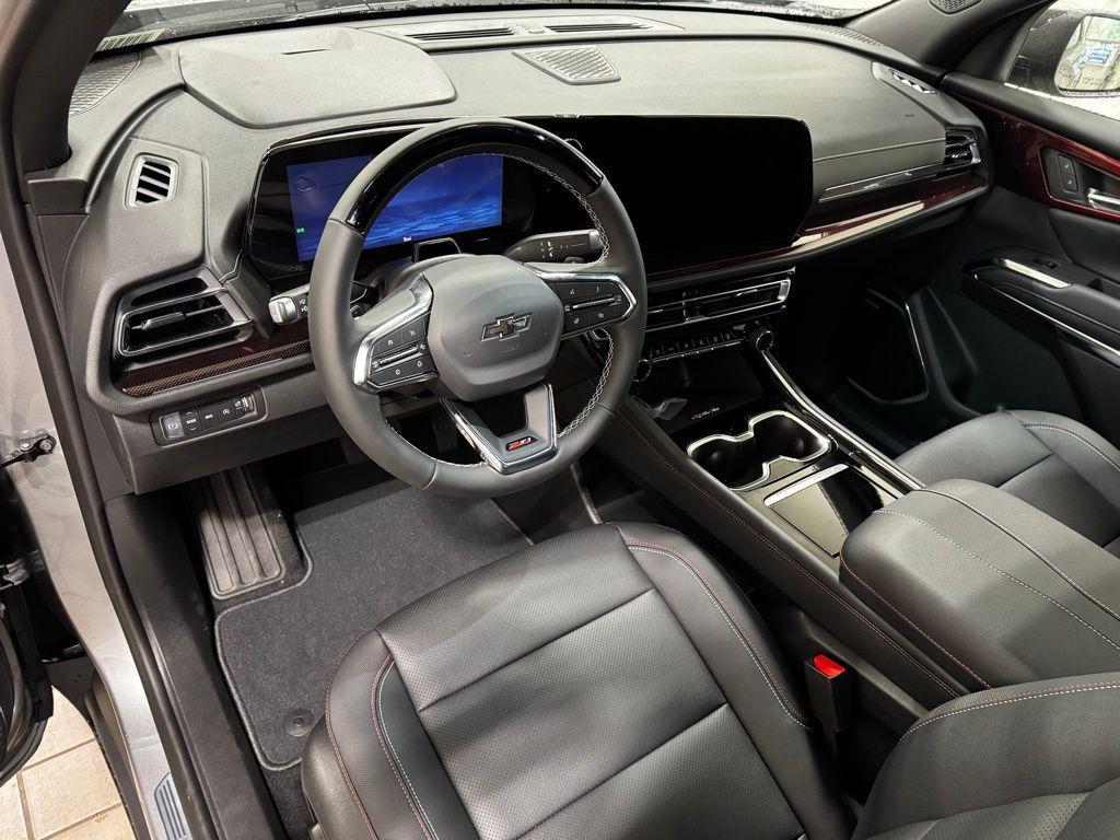 new 2026 Chevrolet Traverse car, priced at $55,955
