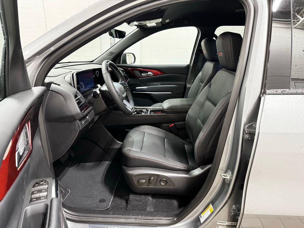 new 2026 Chevrolet Traverse car, priced at $55,955
