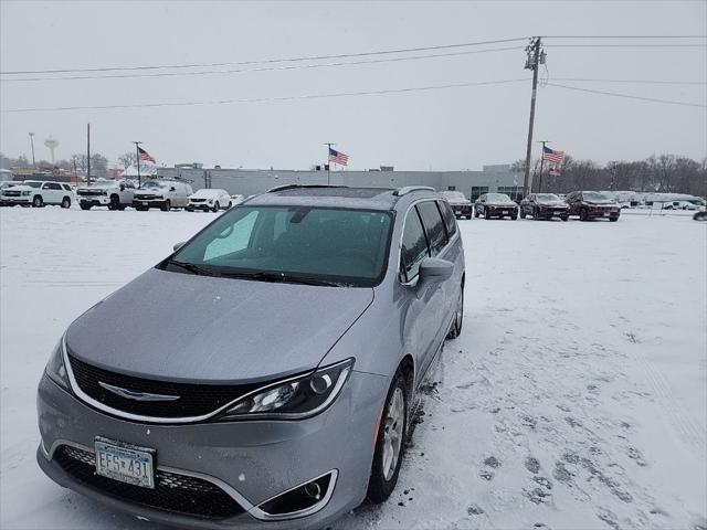 used 2018 Chrysler Pacifica car