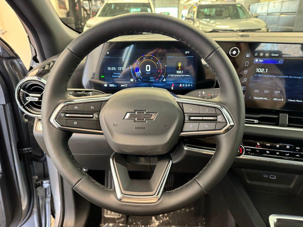 new 2026 Chevrolet Equinox car, priced at $32,285