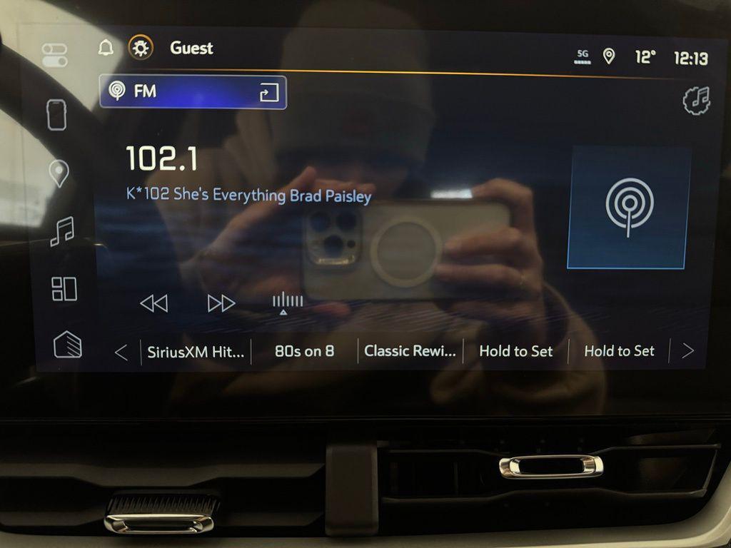 new 2026 Chevrolet Equinox car, priced at $32,285