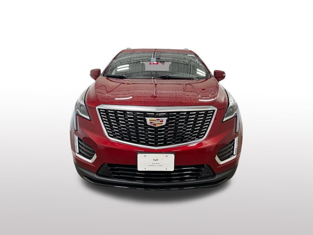 new 2025 Cadillac XT5 car, priced at $47,515