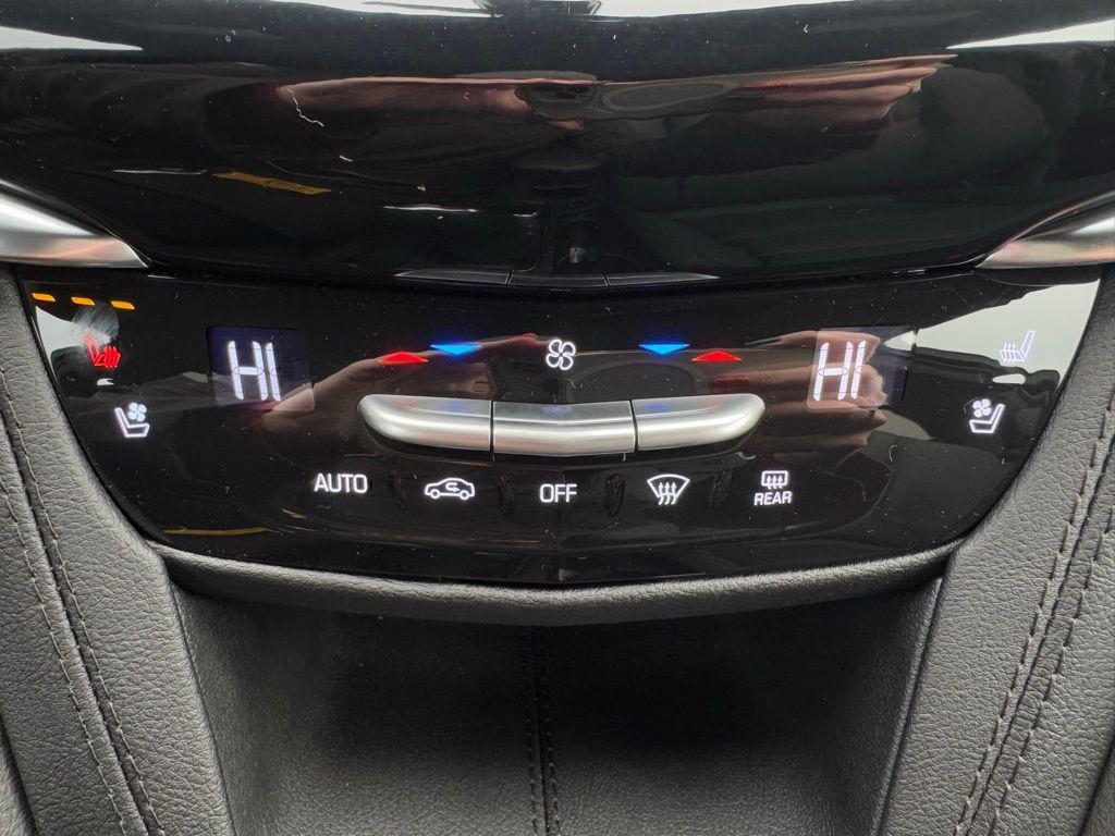 new 2025 Cadillac XT6 car, priced at $57,965