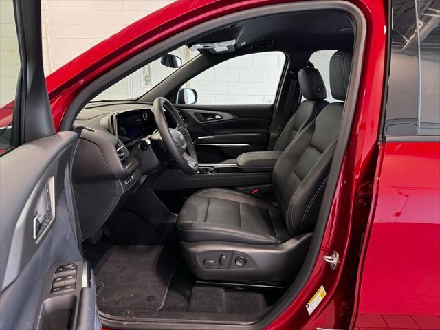 new 2025 Chevrolet Traverse car, priced at $43,990