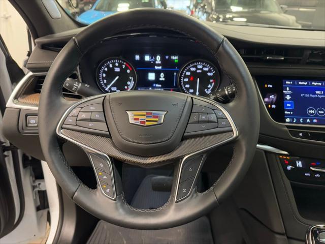 used 2024 Cadillac XT5 car, priced at $47,997