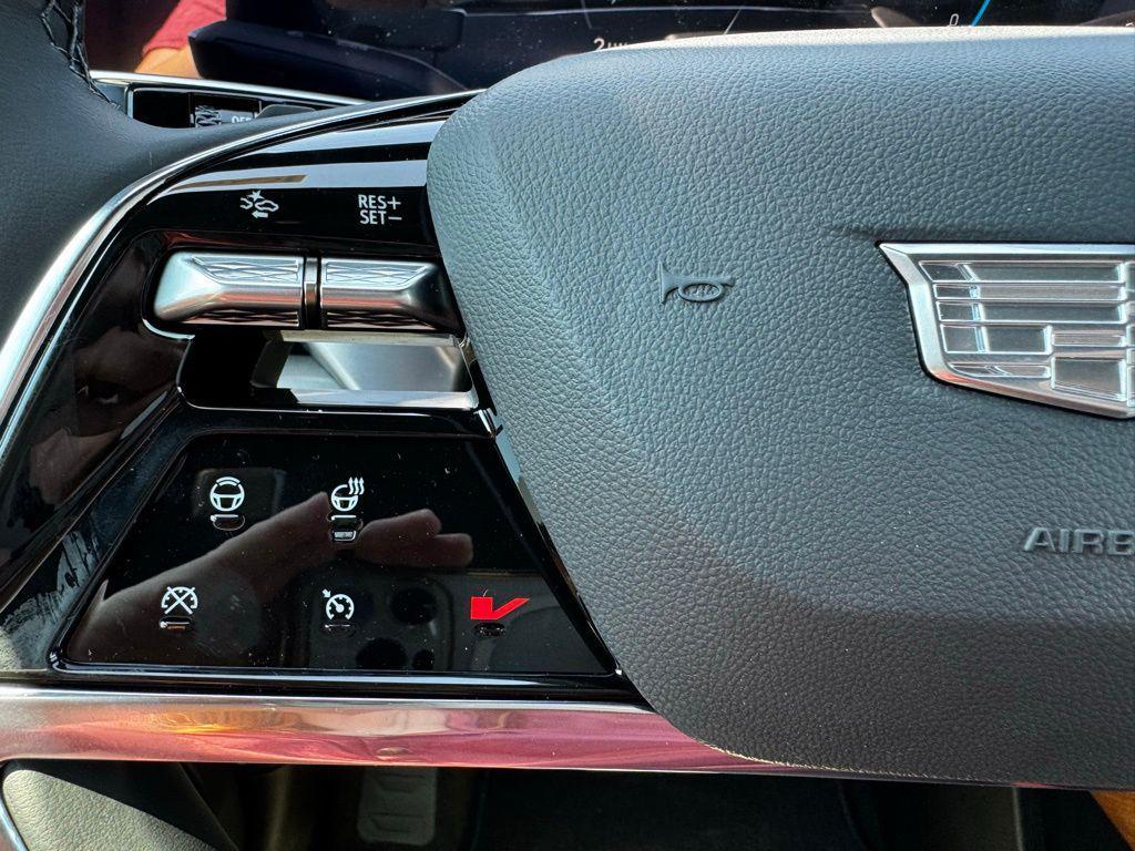 new 2026 Cadillac VISTIQ car, priced at $82,595