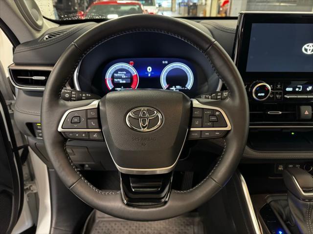 used 2023 Toyota Highlander car, priced at $44,997