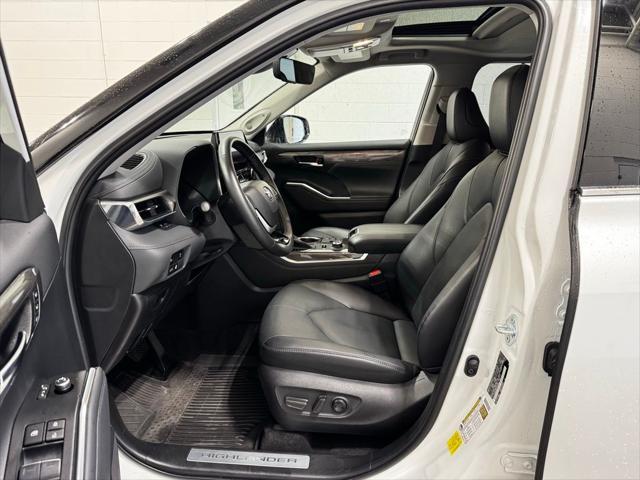 used 2023 Toyota Highlander car, priced at $44,997