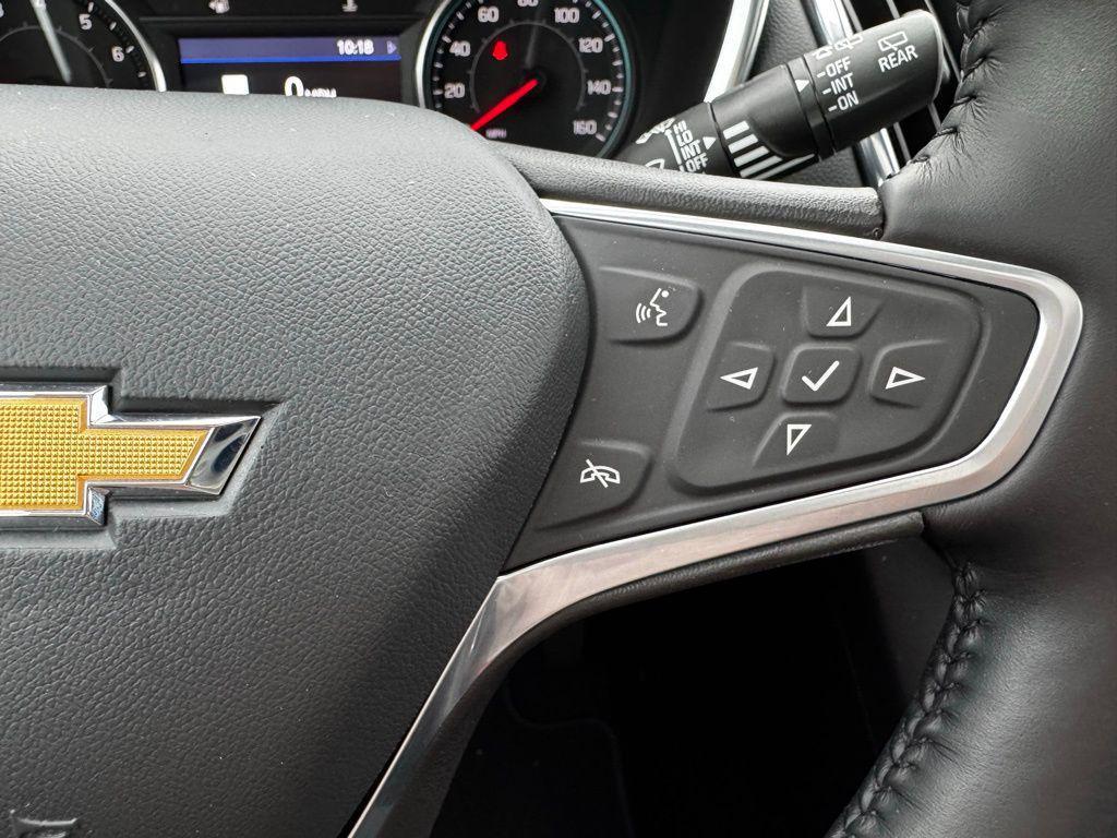used 2022 Chevrolet Equinox car, priced at $25,599