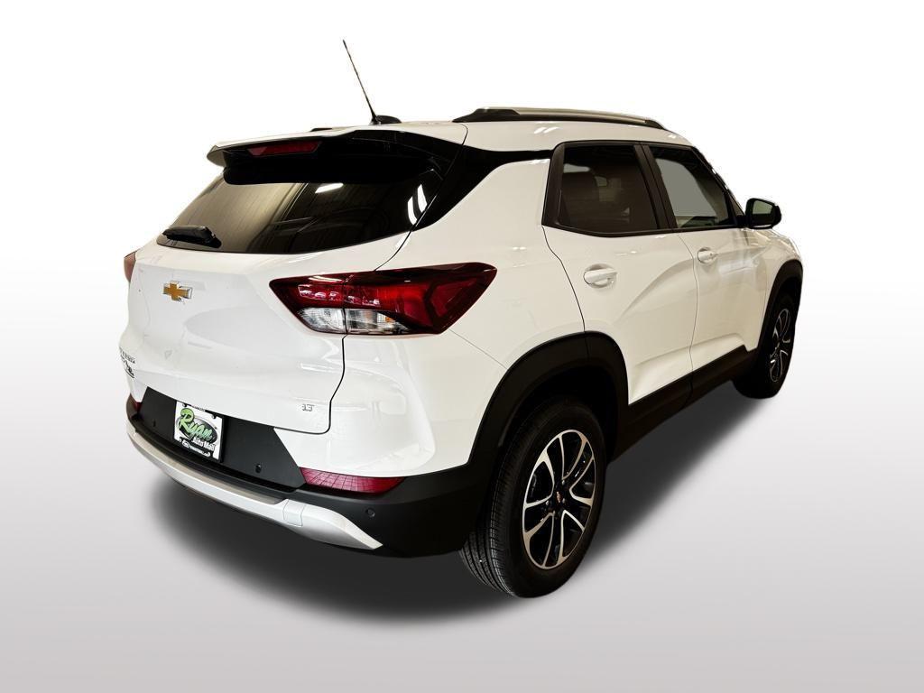 new 2026 Chevrolet TrailBlazer car, priced at $27,880