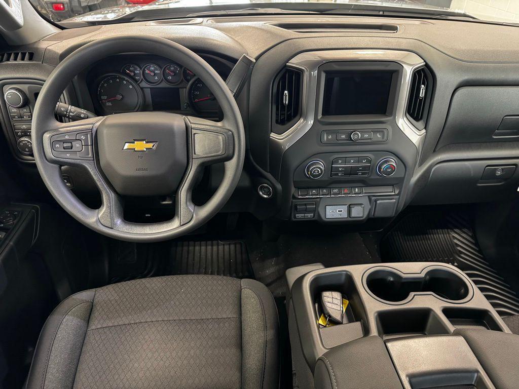 new 2026 Chevrolet Silverado 1500 car, priced at $39,995