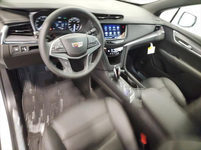 new 2025 Cadillac XT5 car, priced at $47,415