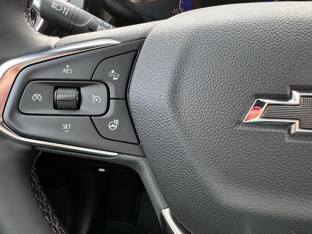new 2025 Chevrolet TrailBlazer car, priced at $28,810