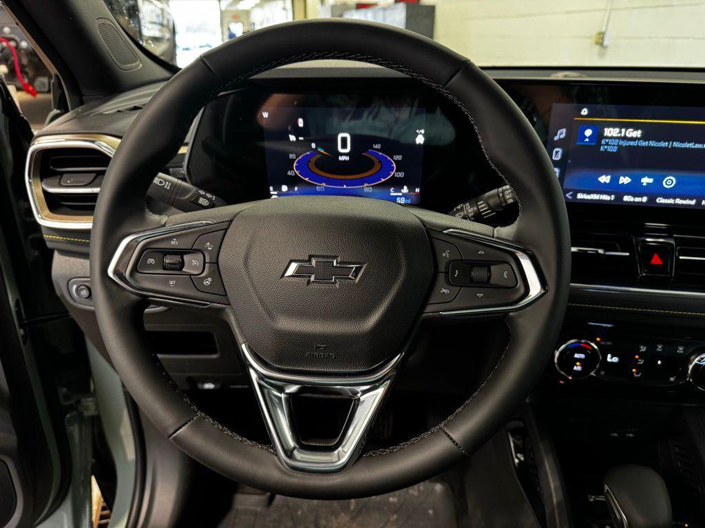 new 2025 Chevrolet TrailBlazer car, priced at $28,810