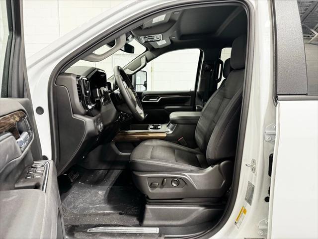 new 2025 Chevrolet Silverado 3500 car, priced at $67,200