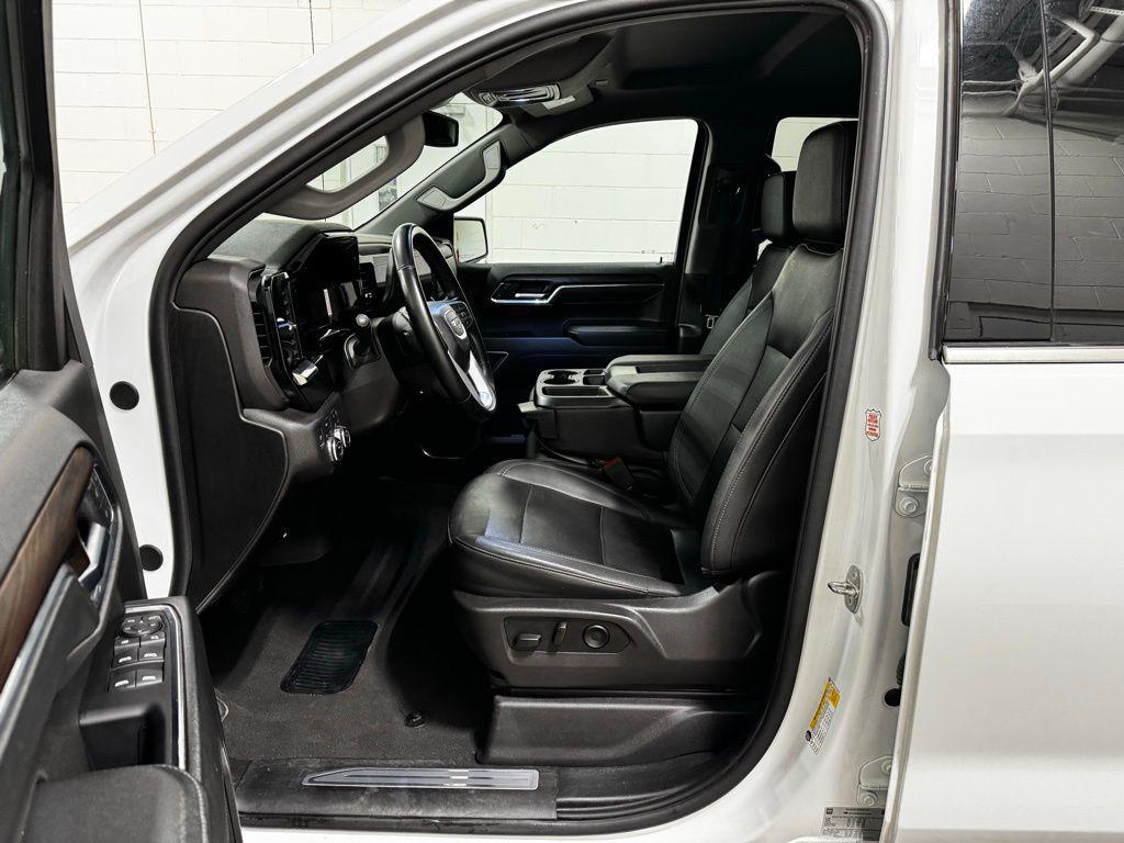 used 2024 GMC Sierra 1500 car, priced at $44,997