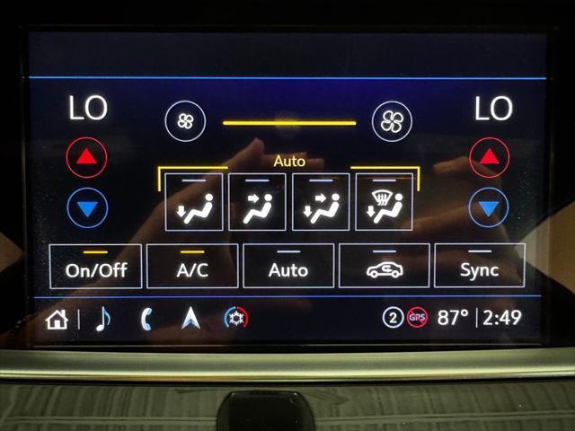 used 2023 Cadillac XT5 car, priced at $29,997