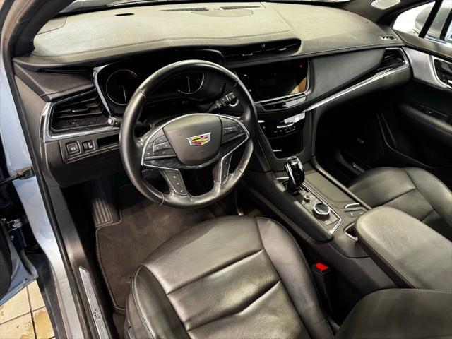used 2023 Cadillac XT5 car, priced at $29,997