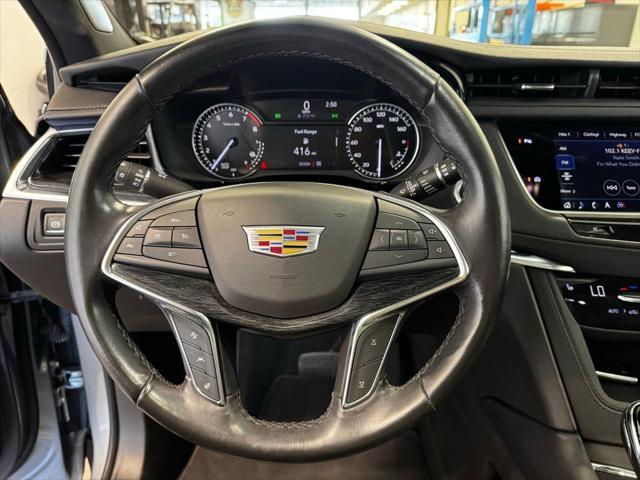 used 2023 Cadillac XT5 car, priced at $29,997