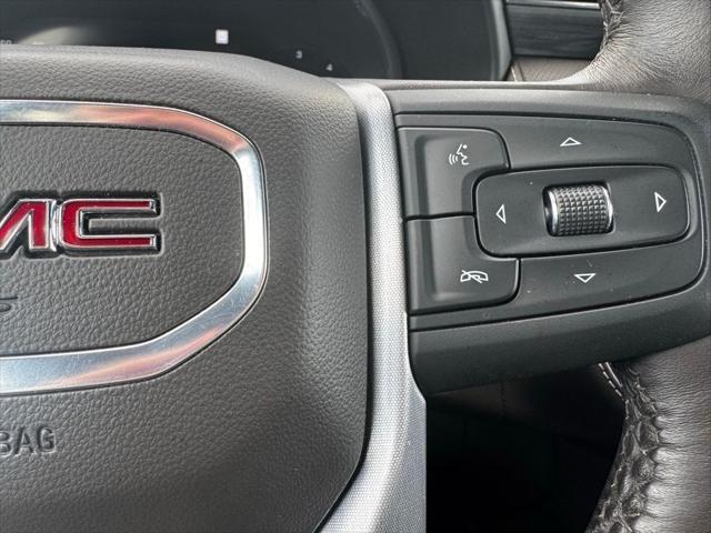 used 2022 GMC Yukon XL car, priced at $45,599