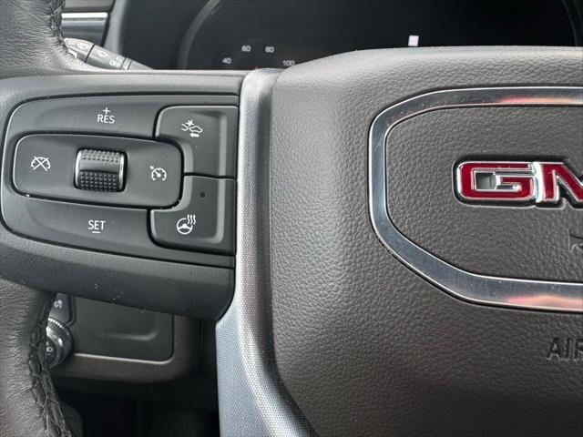 used 2022 GMC Yukon XL car, priced at $45,599