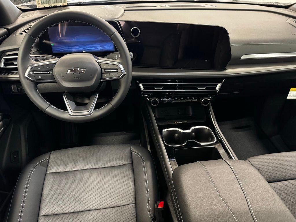 new 2026 Chevrolet Traverse car, priced at $44,955