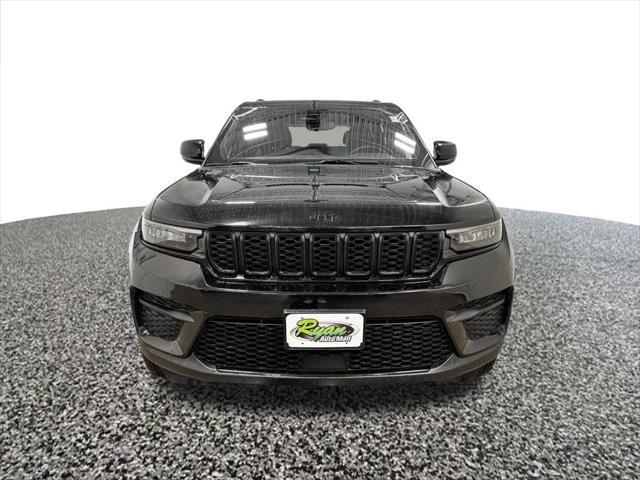 used 2024 Jeep Grand Cherokee car, priced at $35,599