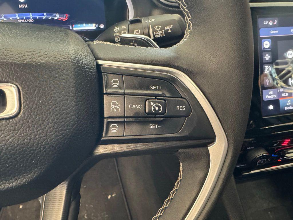 used 2023 Jeep Grand Cherokee car, priced at $30,997