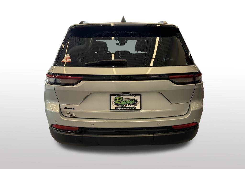 used 2023 Jeep Grand Cherokee car, priced at $30,997