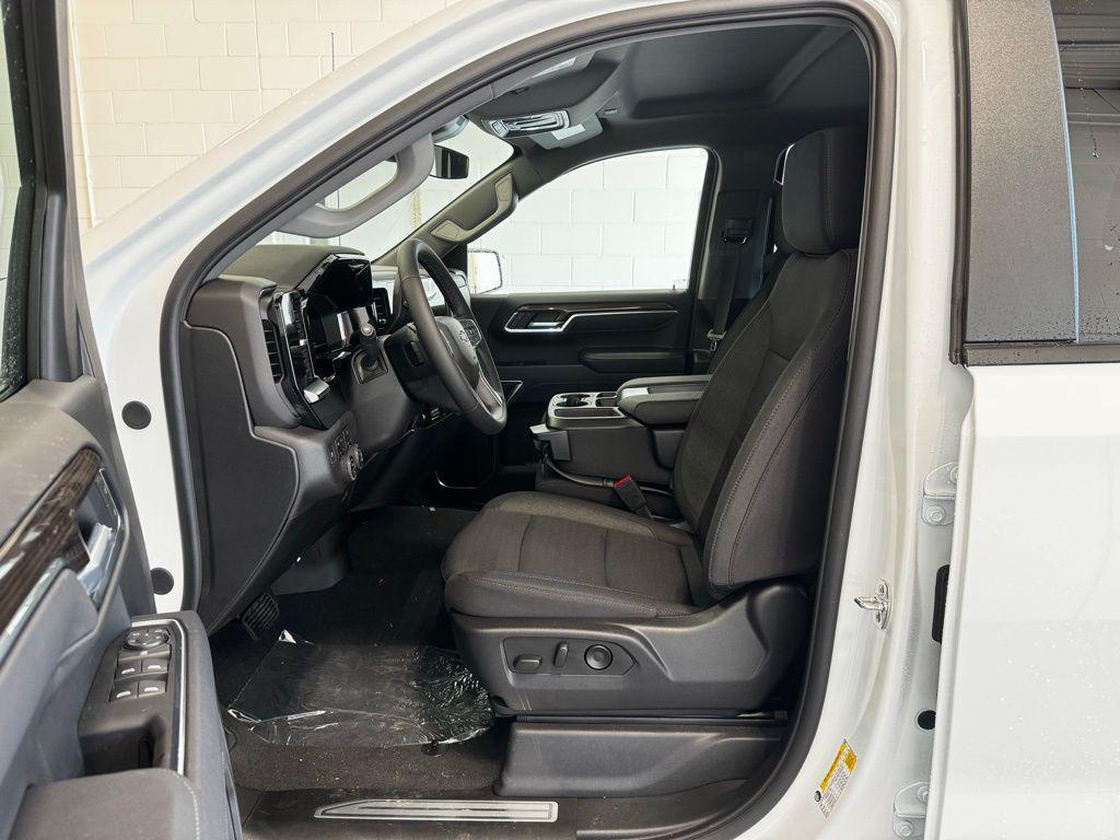 new 2025 Chevrolet Silverado 1500 car, priced at $51,475