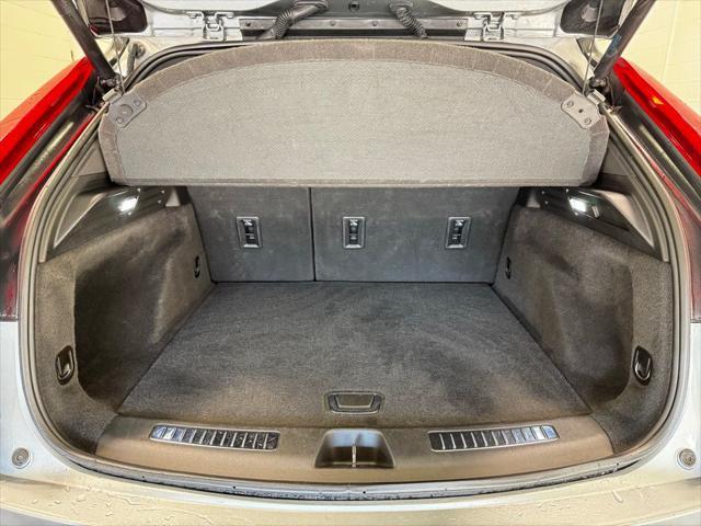 used 2023 Cadillac XT4 car, priced at $26,997