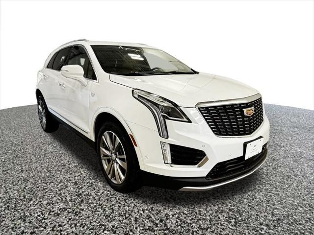 new 2025 Cadillac XT5 car, priced at $60,565