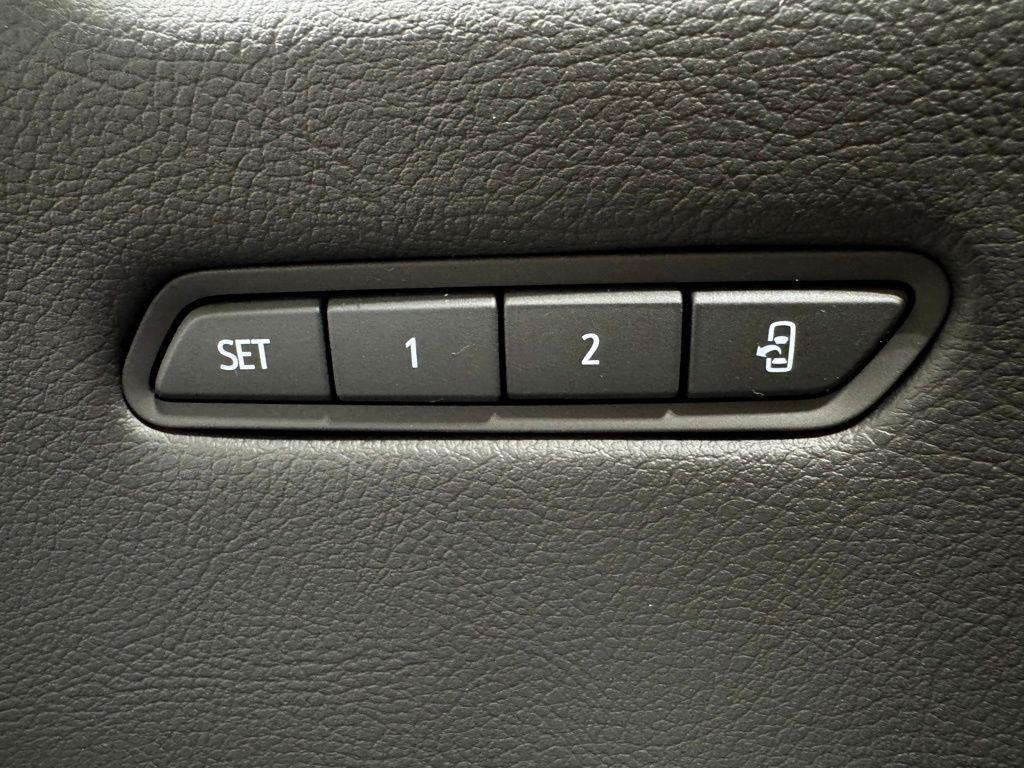 new 2025 Cadillac XT5 car, priced at $51,990