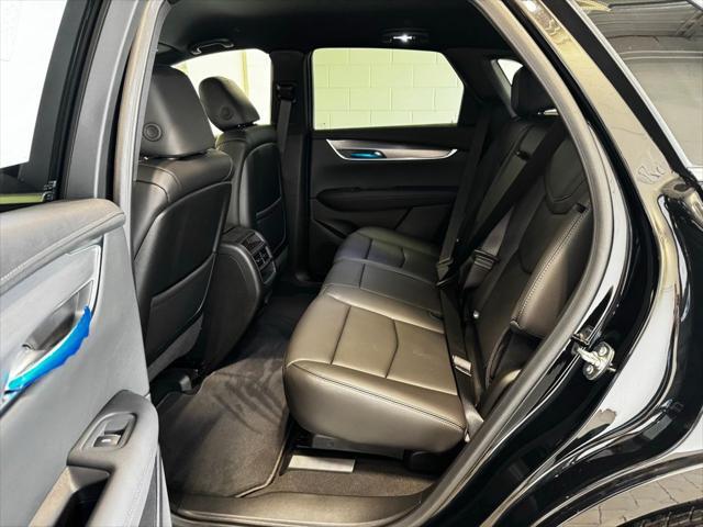 new 2025 Cadillac XT5 car, priced at $47,415