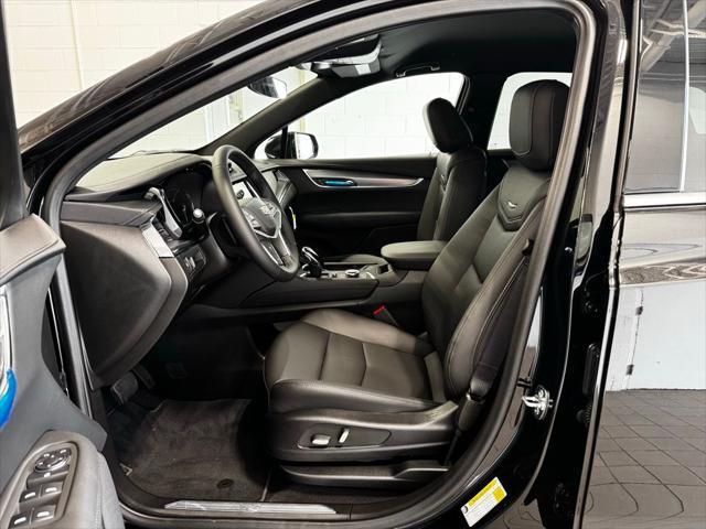 new 2025 Cadillac XT5 car, priced at $47,415