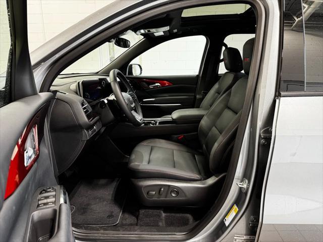 new 2025 Chevrolet Traverse car, priced at $49,995